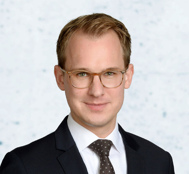 Dr.  Jens Gardewin (Partner)
