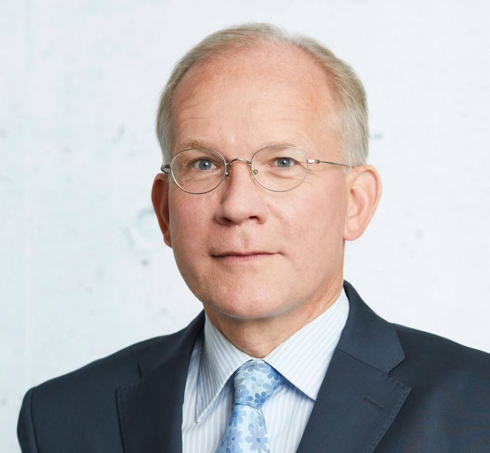 Dr.  Dirk Beddies (Partner)