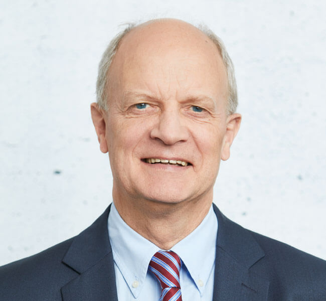 Reinhard  Siesenop LL.M.  Eur. (Partner)